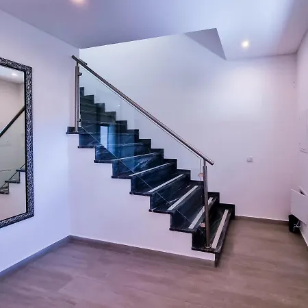 Flh Olhao Spacious House With Terrace *
